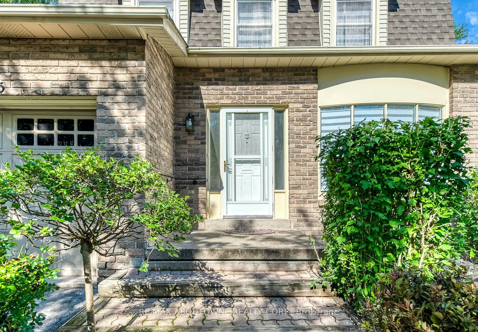 4 bed, $3,900 — Photo 3