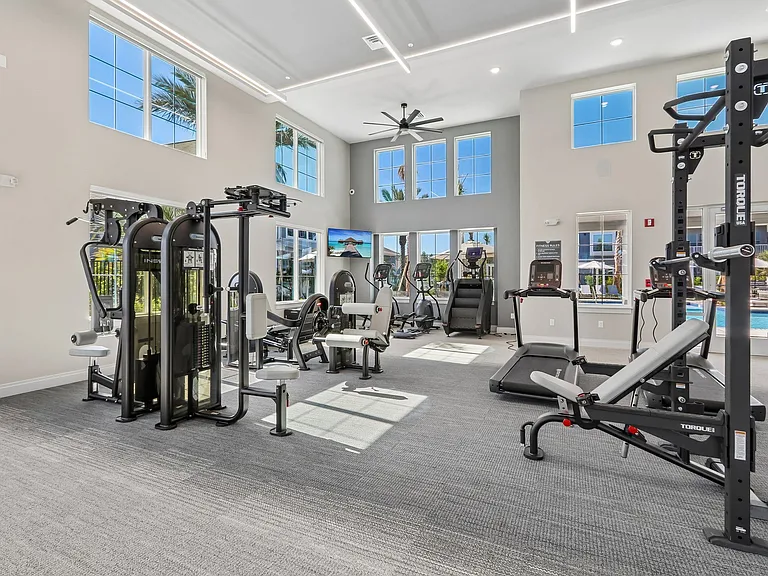 Velara Luxury Apartments — Photo 90