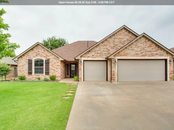 514 Grizzly Ln, Enid, OK 73703