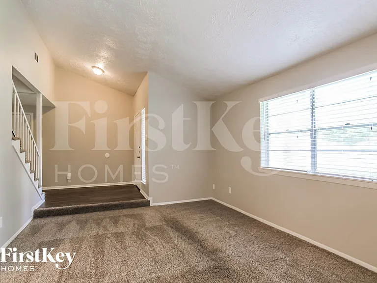 4222 Chestergate Dr — Photo 3