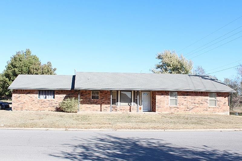 1st image of 2301 NW 75th St