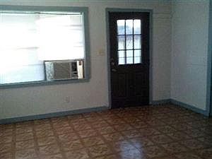 5th image of 3015 E 22nd St