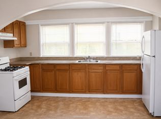 2606 Kingsland Ave #A/b, Oakland, CA 94619