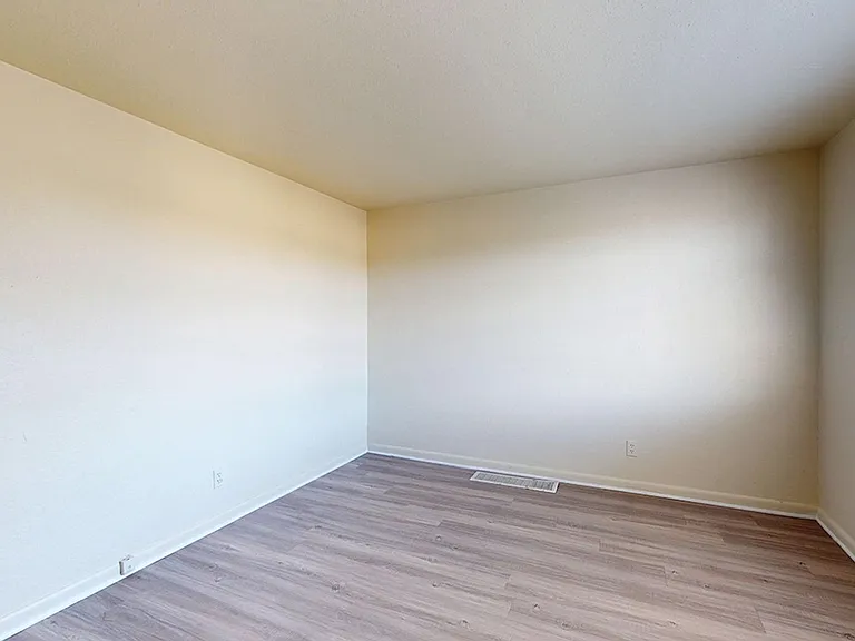 7400 W 10th Ave — Photo 10