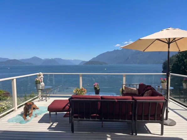 7145 Cliff Rd, West Vancouver, BC V7W 2L3