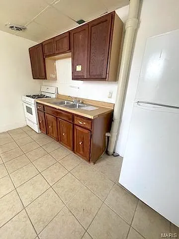 1 bed, 1.0 bath, 681 sqft, $725 — Photo 3