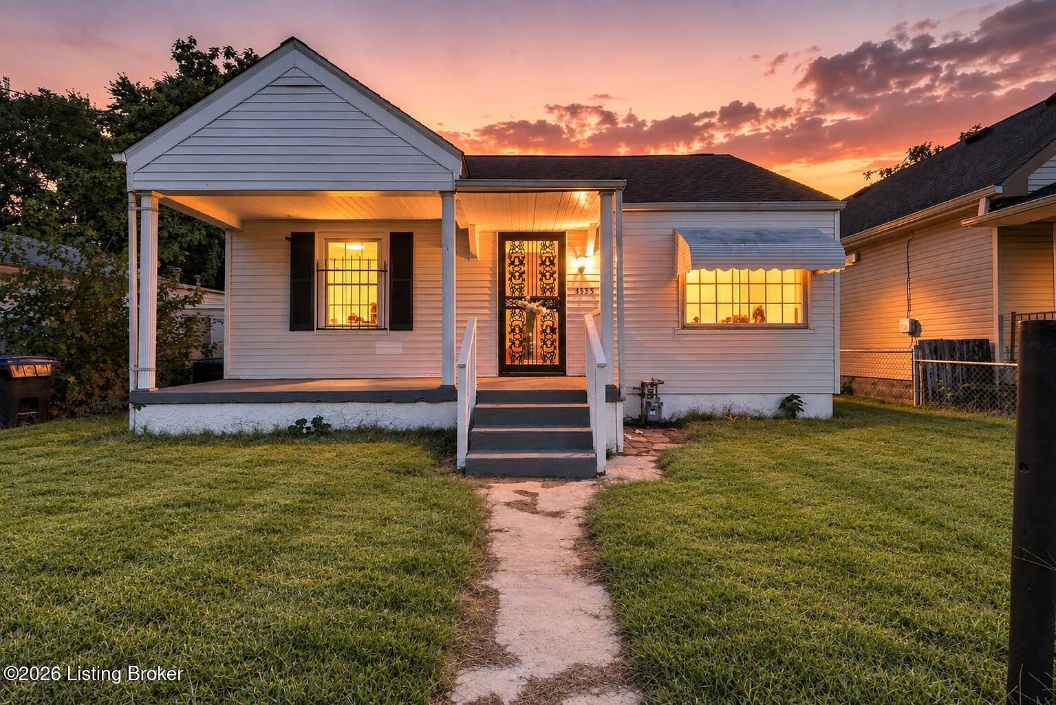 3 bed, 1.0 bath, 1392 sqft, $1,650 — Photo 1