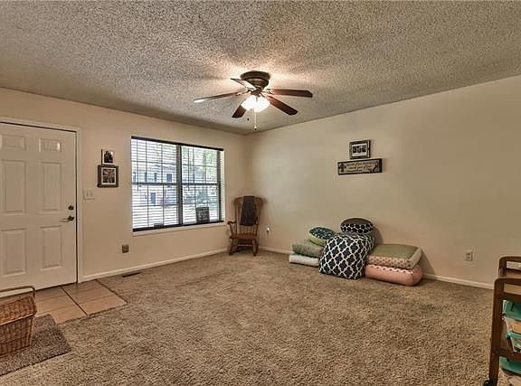 4th image of 813 SE 19th St