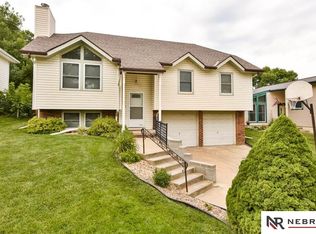 5748 S 137th St, Omaha, NE 68137