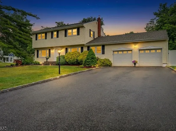 25 Lord Stirling Dr, Parsippany-Troy Hills Twp., NJ 07054
