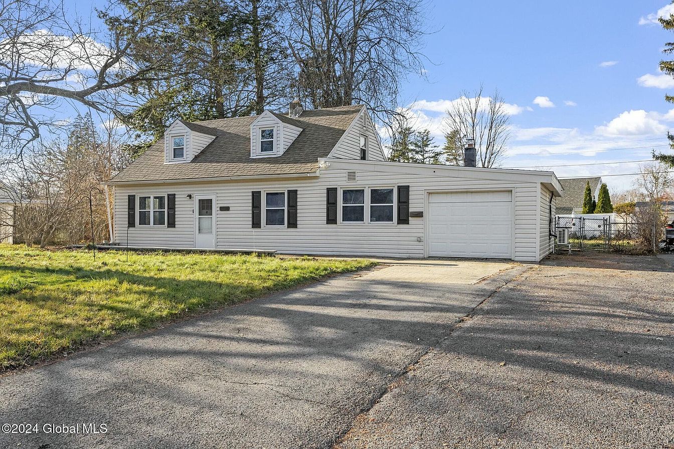 1st image of 1084 Alheim Drive