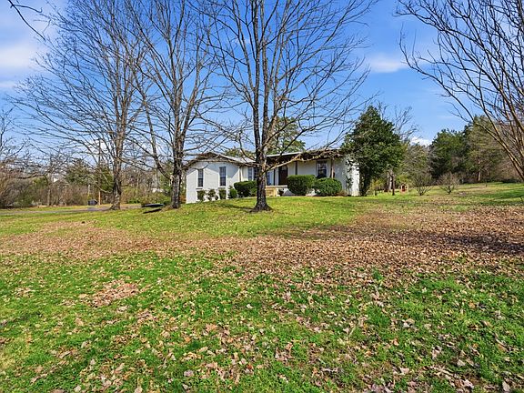 5th image of 5981 Temple Rd