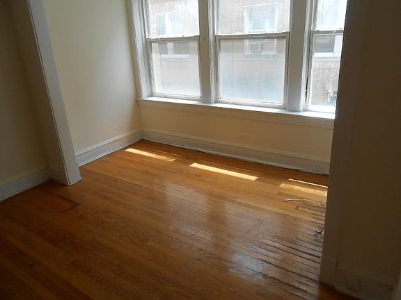 4th image of 5061 N Damen Ave #1VE