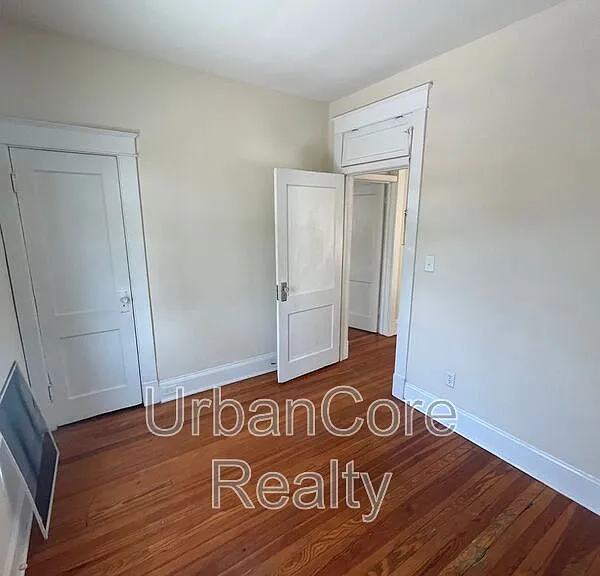 709 N 35th St — Photo 19