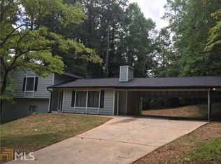 2220 Plymouth Ln, Marietta, GA 30062