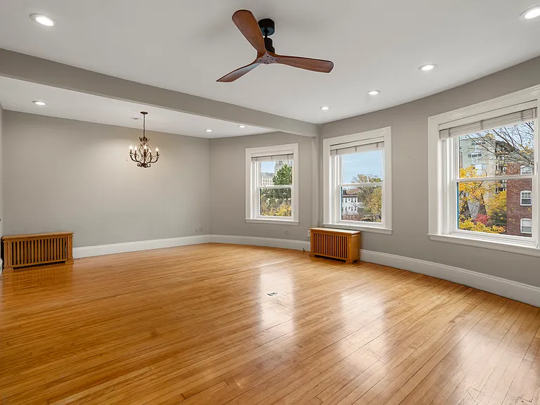 1011 Beacon St #4 — Photo 13