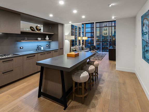 3rd image of 10777 Wilshire Blvd Unit 702