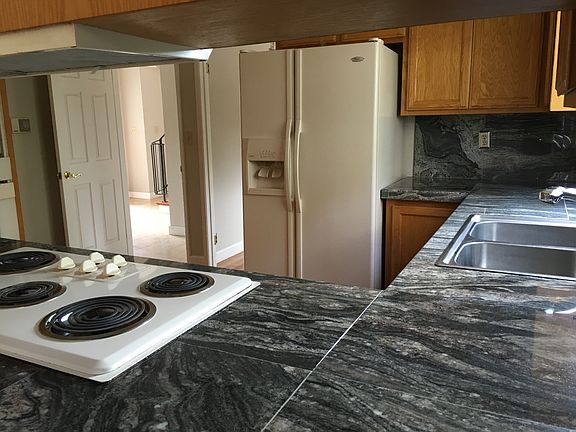 5th image of 20677 Craig Ct