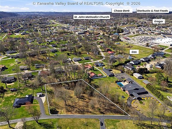 4th image of 109 Maplewood Ests
