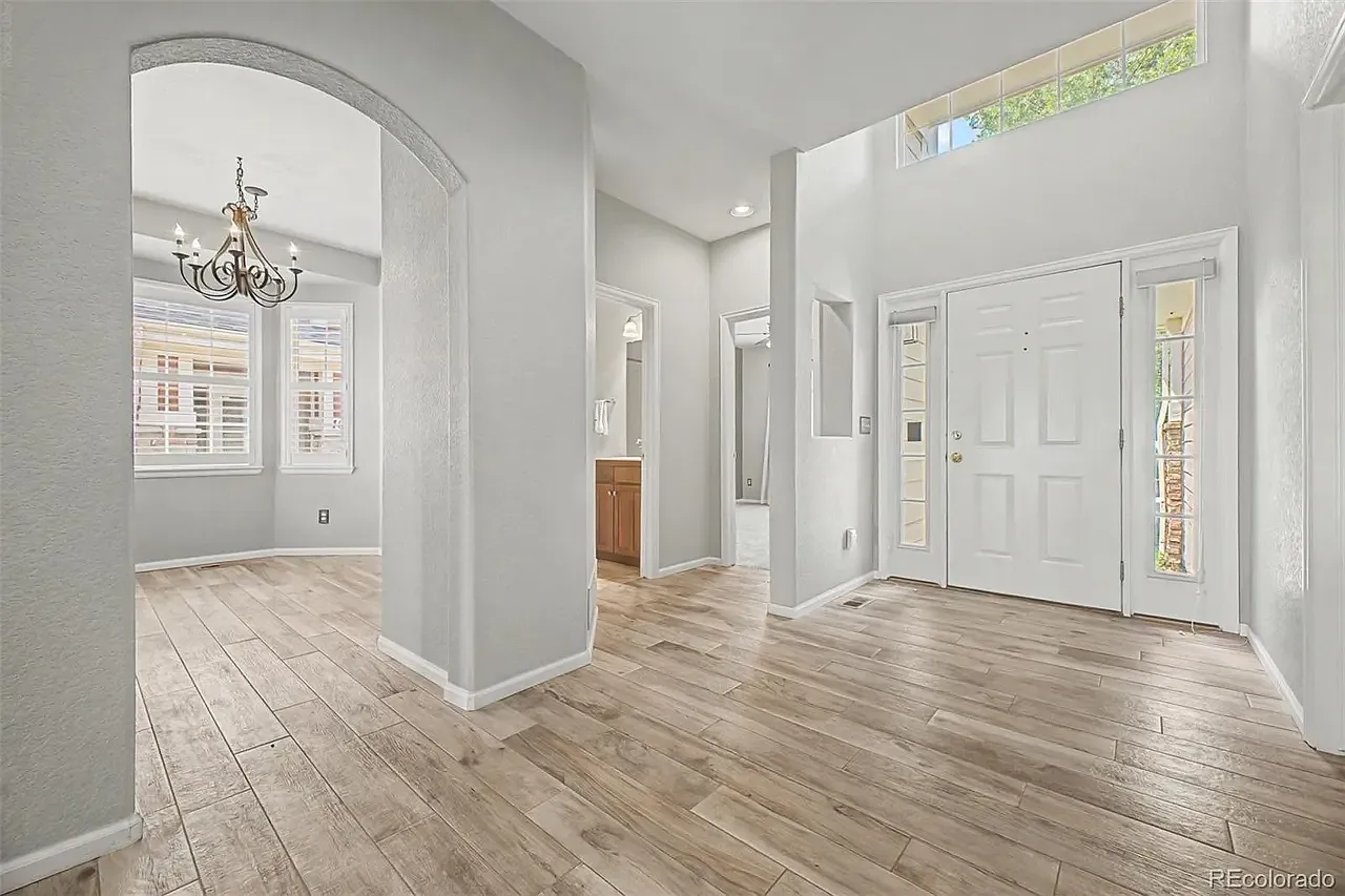 2 bed, 1626 sqft, $2,700 — Photo 4