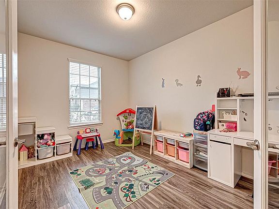 4th image of 24042 Silver Sunset Ln