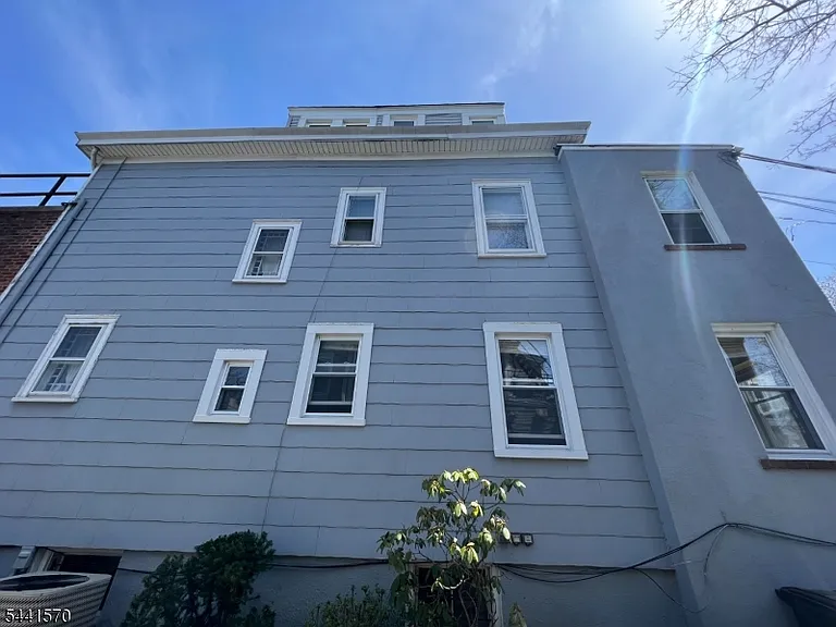 206 Bellevue Ave #3 — Photo 2