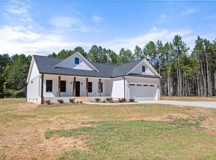410 Potters Lndg, Denton, NC 27239