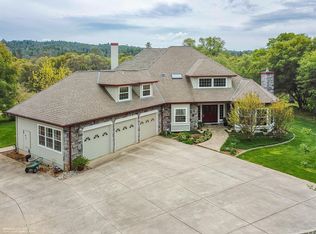 14221 Pine Hill Ct, Grass Valley, CA 95949