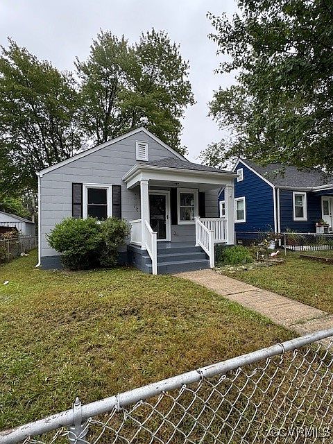 1st image of 207 W 32nd St