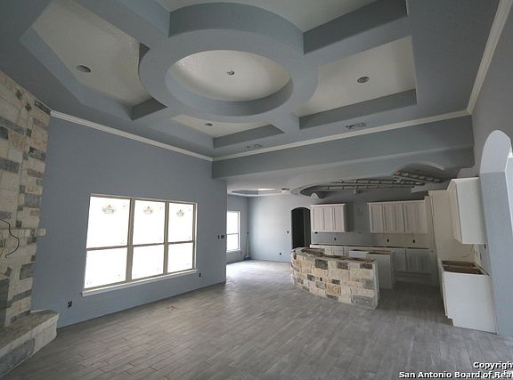2nd image of 299 Fleetwood Ln