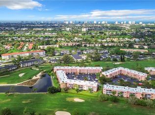 180 Turtle Lake Ct APT 103, Naples, FL 34105