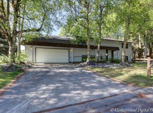 718 Oceanview Dr, Anchorage, AK 99515