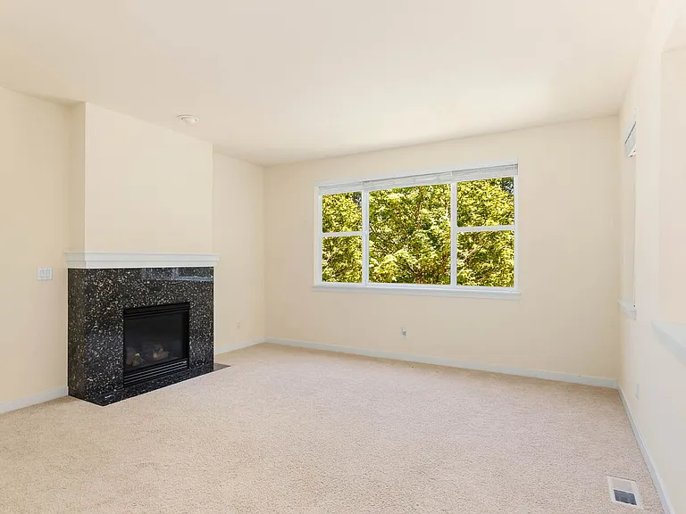 516 Lingering Pine Dr NW — Photo 2