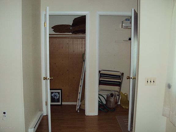 5th image of 19 Yorktowne Parkway #C