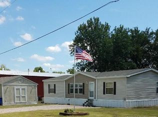 506 S Ash St, Nowata, OK 74048