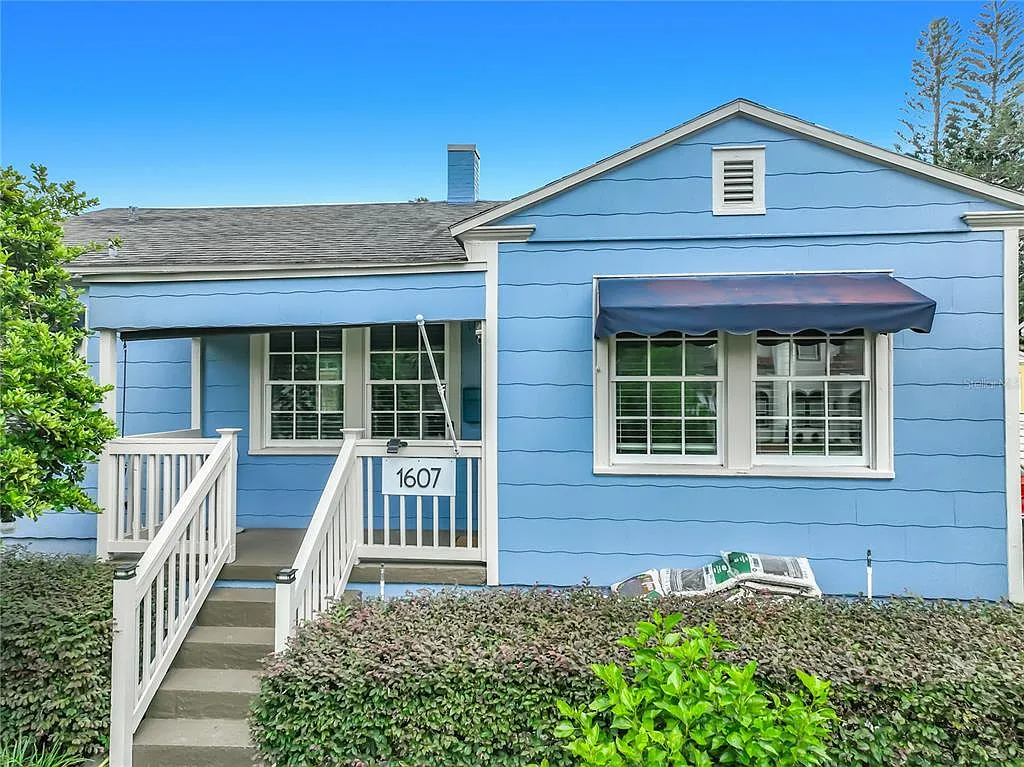 3 bed, 2.0 bath, 1334 sqft, $3,200 — Photo 2