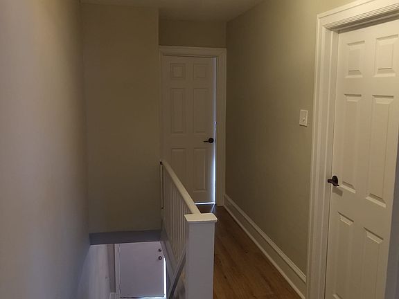 3rd image of 5803 N Woodstock St