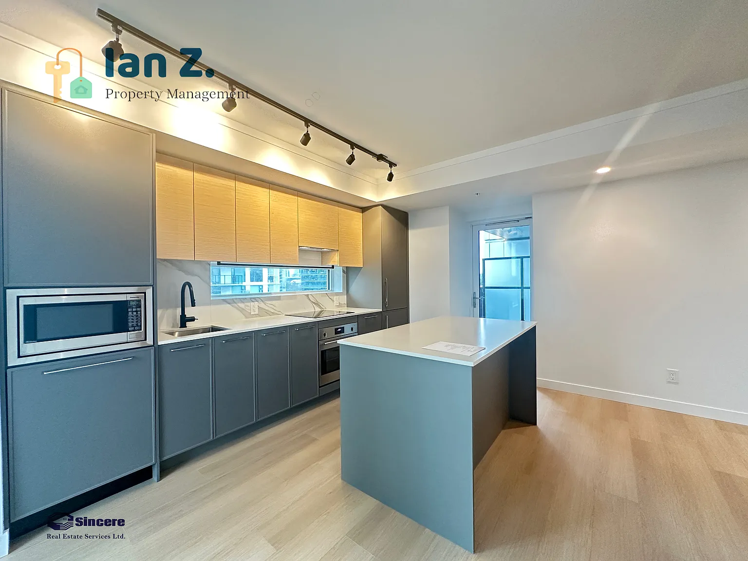 13655 Fraser Hwy #603 photo 1