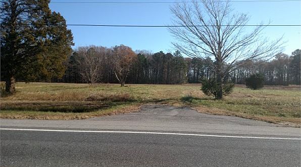 2nd image of 2319 Church Creek Rd