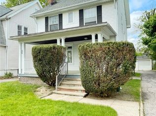 3345 Sylvanhurst Rd, Cleveland Heights, OH 44112