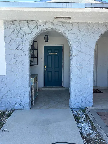 5605 SW 24th Ave Photo 1