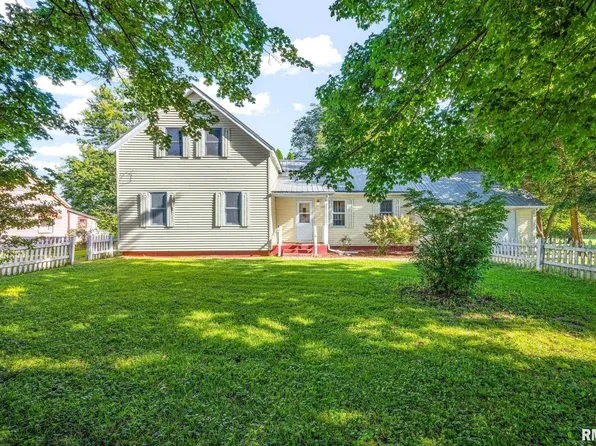 508 W Elm St, Wyoming, IL 61491