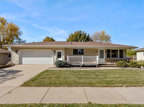 607 Meadow Ln, Kaukauna, WI 54130