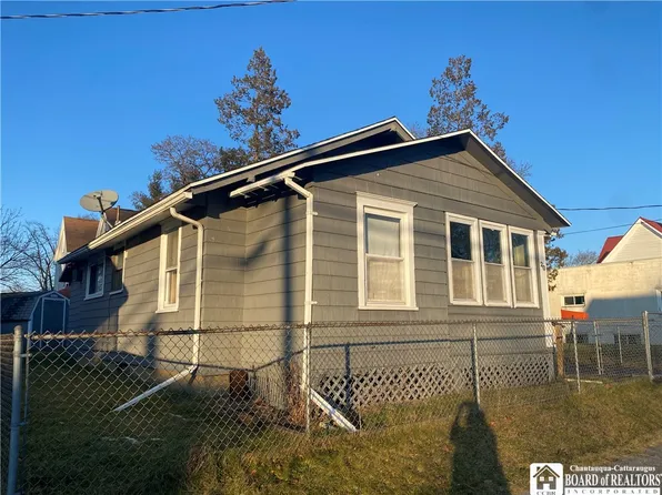 20 E Livingston Ave, Celoron, NY 14720