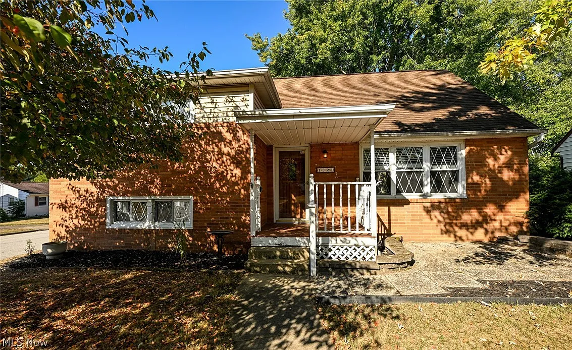 1321 Clinton Ave SE photo 1