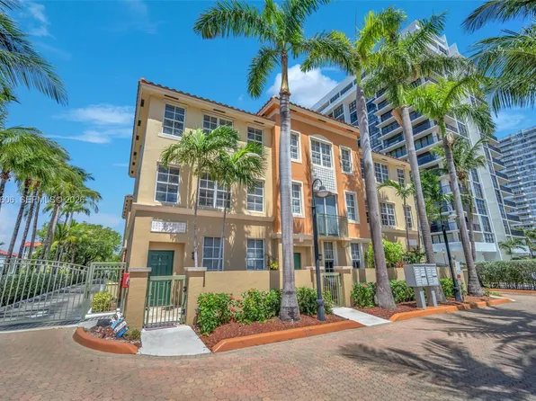 2065 S Ocean Dr #Townhouse 1, Hallandale Beach, FL 33009