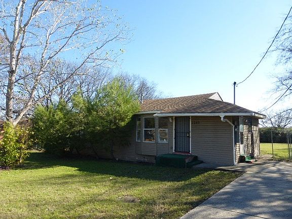 4th image of 2540 Mojave Dr