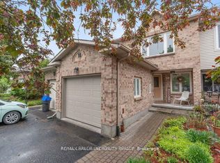 10 Baton Ct, Ottawa, ON K2L 4C8
