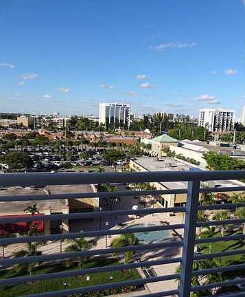 2nd image of 2775 NE 187th St APT 303