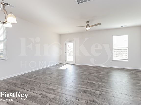 3rd image of 403 Stonefence Dr